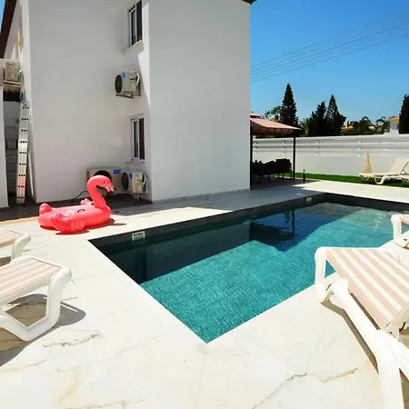 La Bella Nissi Agia Napa