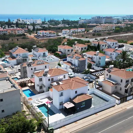 La Bella Nissi Villa *