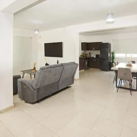 Villa La Bella Nissi Agia Napa