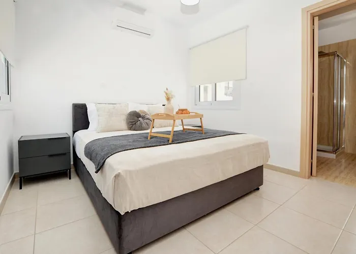 La Bella Nissi * Ajia Napa