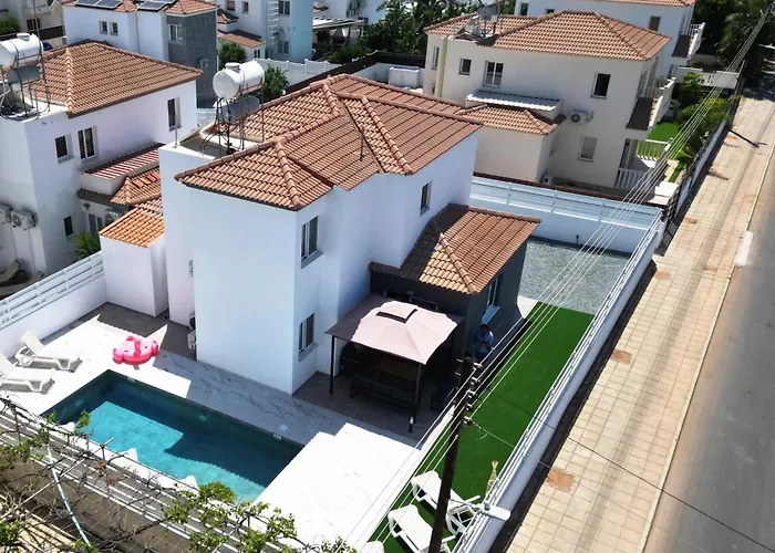 La Bella Nissi Villa *