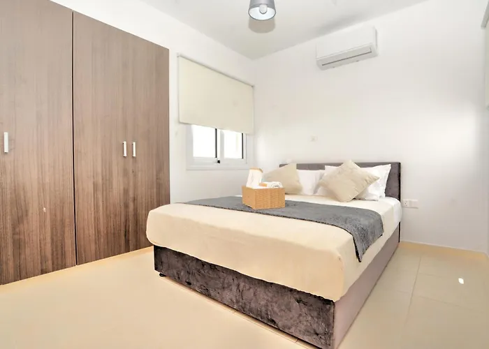 La Bella Nissi * Ayia Napa